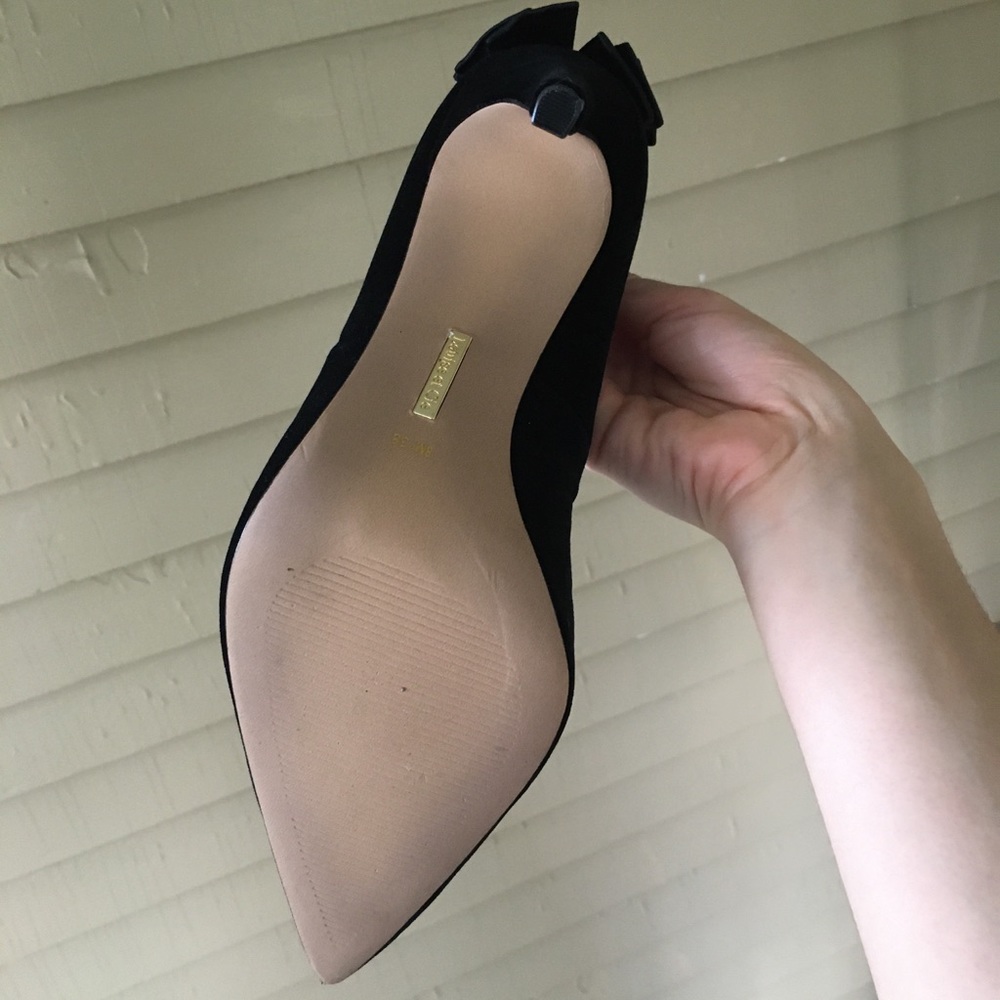 ✨(Louise et Cie) WORN ONCE velvet heels - Picture 8 of 12